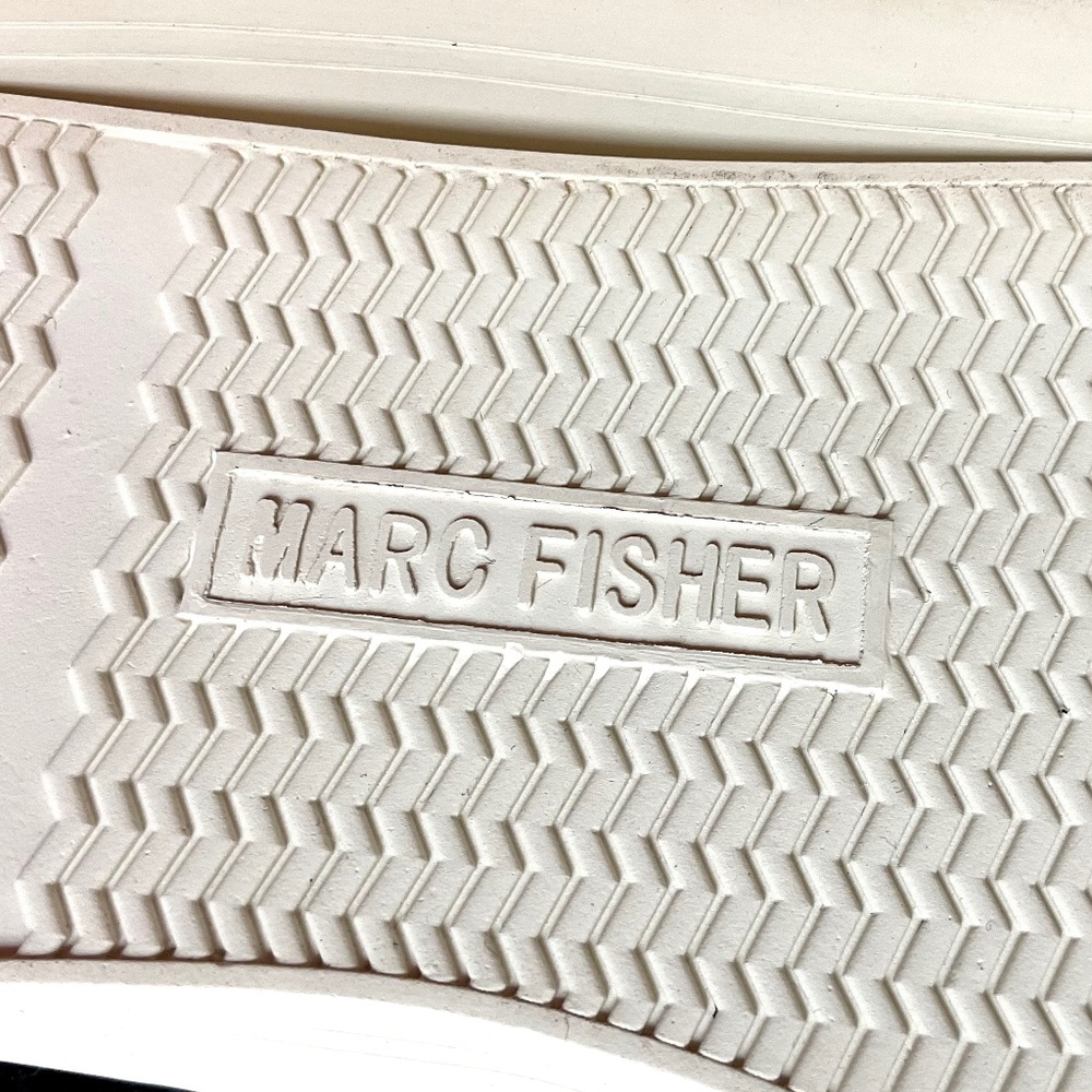 MARC FISHER Daire Black Suede Lace Up Faux Fur Sherpa High Top Sneaker sz 10M - Picture 13 of 16